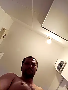 [24 Jul 19:48] Public Show - video van Miki20677 cam-model