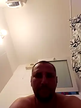 [7 Aug 18:23] Public Show - video van Miki20677 cam-model