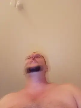 [10 Aug 19:44] Public Show - video van Miki20677 cam-model