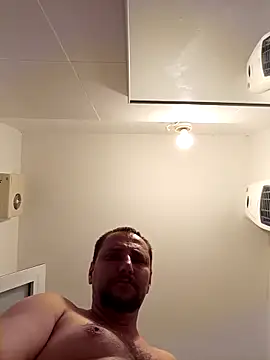 [1 Sep 21:36] Public Show - video van Miki20677 cam-model