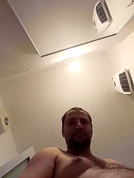 [20 Sep 20:54] Public Show – video modela na kameri Miki20677