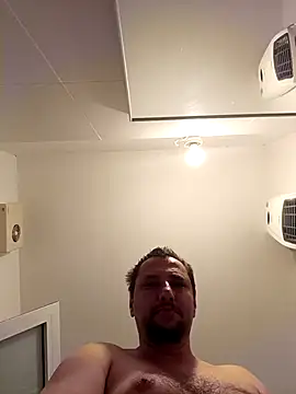 [27 Sep 21:45] Public Show - video van Miki20677 cam-model