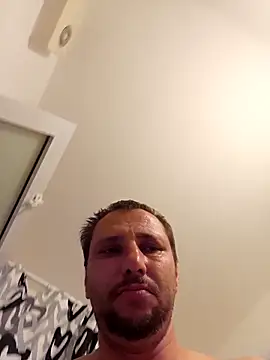 [4 Oct 21:38] Public Show – video modela na kameri Miki20677