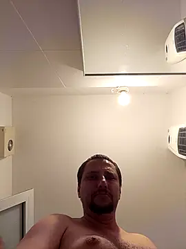 [20 Oct 21:51] Public Show - video van Miki20677 cam-model