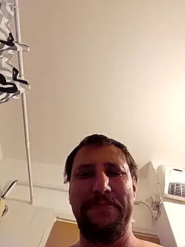 [1 Dec 19:29] Spy Show - video van Miki20677 cam-model