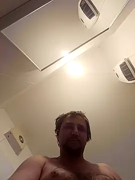 [20 Dec 20:29] Public Show - video van Miki20677 cam-model