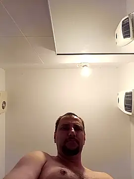 [12 Jan 19:24] Public Show - video van Miki20677 cam-model