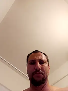 [29 Jan 19:16] Public Show - video by Miki20677 cam model