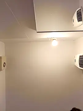 [10 Mar 18:45] Public Show - Video von Miki20677 Cam-Model