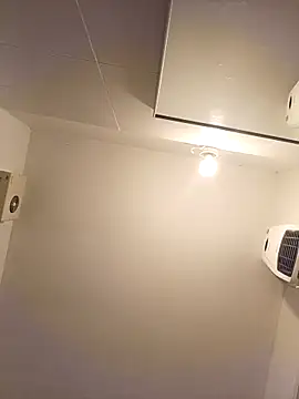 [18 Mar 19:02] Public Show — filmik Miki20677, modela(-lki) na kamerkach