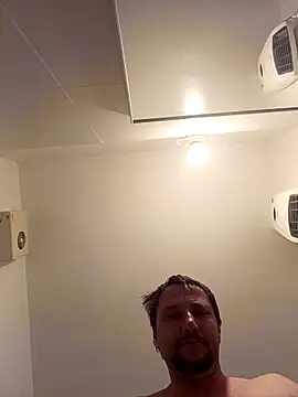 [11 Apr 21:51] Public Show - video van Miki20677 cam-model