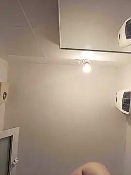 [20 Jul 19:03] Public Show - video của người mẫu cam Miki20677