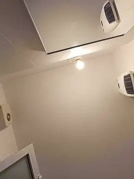 [22 Jul 18:38] Public Show - video của người mẫu cam Miki20677