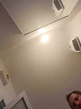 [28 Jul 15:42] Public Show - video của người mẫu cam Miki20677