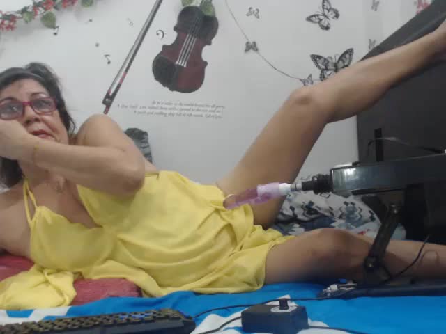 SEX MACHINE CRIS – video modela na kameri sexycristina_2