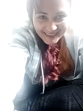 a day of private voyeurism in front of a living room window - video by Mia_davis01 cam model