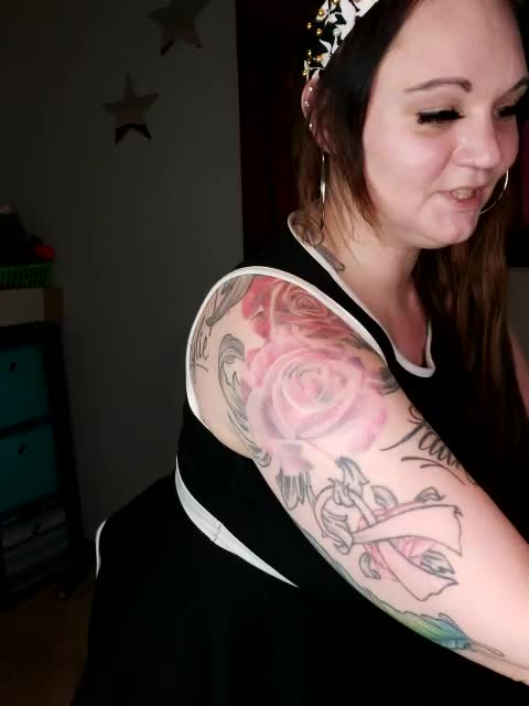 FREE VIDEO FOR FAN APPRECIATION! #1 OF 25 THANKS FOR 25K FOLLOWERS! - video by InkedShenanigansinc cam model