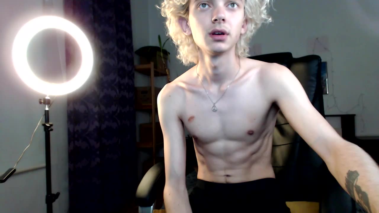 Biig Private show with everything!!! 2 cums - video av pjatteryd cam-modell