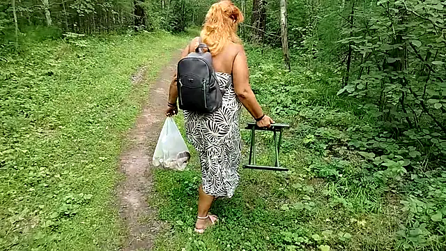 [2 Aug 14:06] blowjob in nature - video by Siberia-Taiga cam model