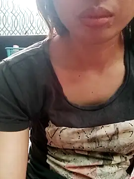 [10 Jan 09:28] Private Show - clip cu QueenSoreal model videochat