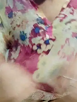 [16 Apr 08:44] Private Show - Vídeo de QueenSoreal, modelo de vídeos