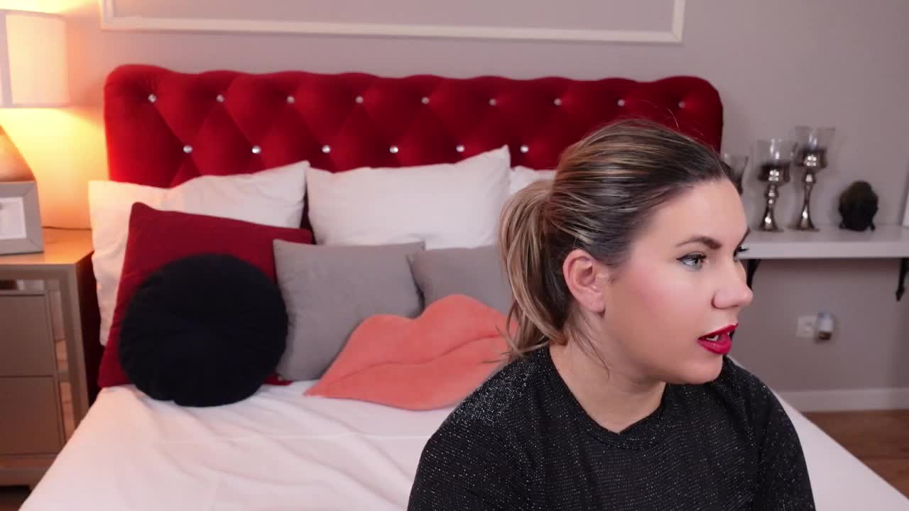 Horny Mommy - video av FeliciaKrige cam-modell