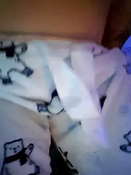 Naked - video Sweettinydiamond kameramallilta