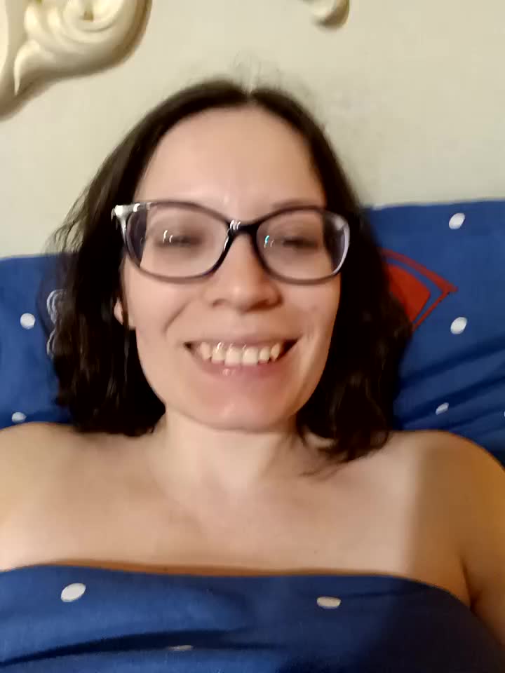 [9 Apr 00:29] Private Show - RedGerda 캠 모델의 동영상