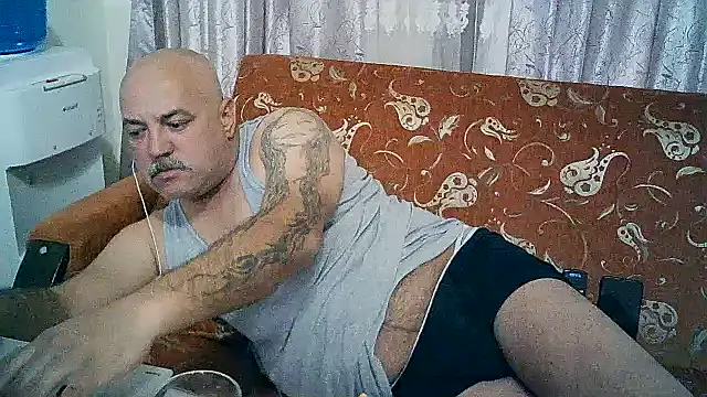 [12 Apr 16:08] Private Show – video od webkamerové modelky husoizmir