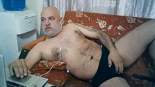 [16 Apr 08:54] Private Show - video by husoizmir cam model