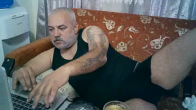 [4 May 22:03] Private Show - video by husoizmir cam model