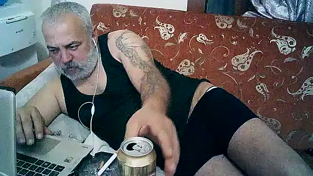 [22 May 01:00] Private Show - video by husoizmir cam model