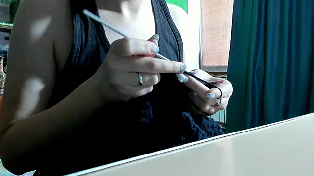 Making magic with my hands✨ - video by pa1e_pr1ncess cam model