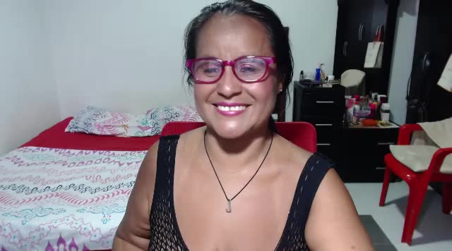 delicious - ক্যাম মডেল pervert_mommy_-এর ভিডিও