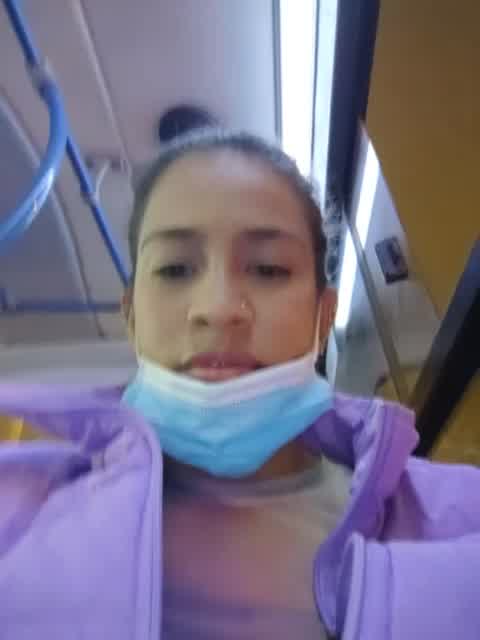 Private Show, in autobus, public - vídeo de la modelo de cam DAELAA