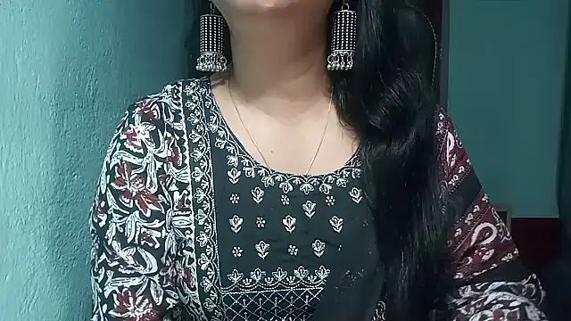 Show - vídeo de la modelo de cam Secret_Dessire