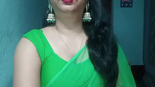 Show time - video by Secret_Dessire cam model