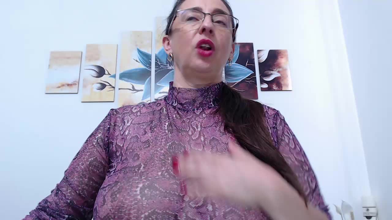 happy4 - vídeo de la modelo de cam pattymaturex