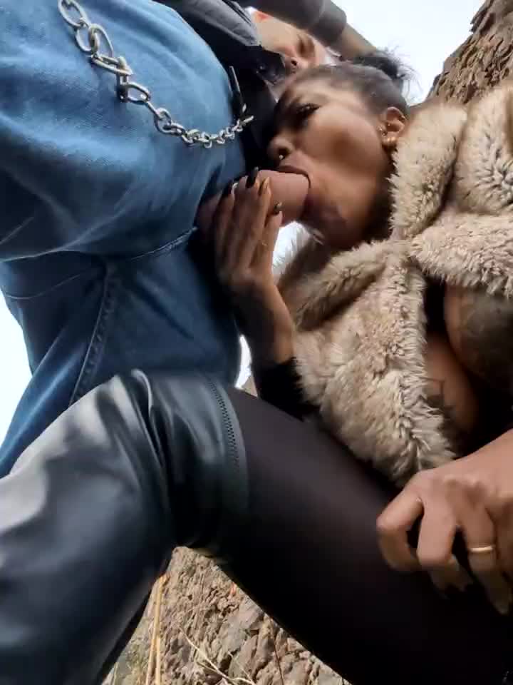 Squirt n the Abandoned House - vídeo de DarkDea modelo de câmara