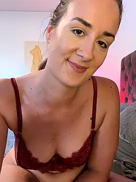 He destroys me in pvt (Dildofuck) - video by EllaMae cam model