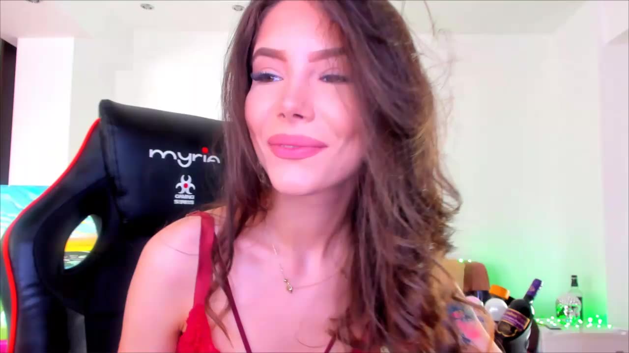 [11 Jul 12:47] Private Show - 視頻由 YourBabyPearl 主播提供