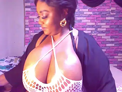 [26 Jul 01:54] Private Show ,Deepthroating - vidéo du modèle de showcams BustySavita