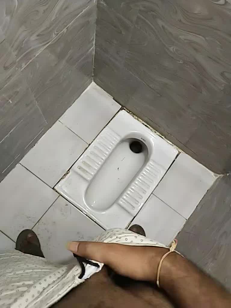 ] Private Show in public toilet full naked fun join