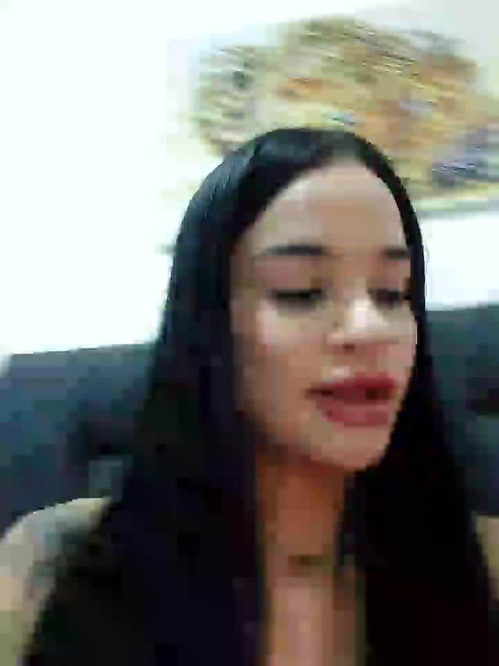 PUSSY PLAY CLOSEUP - video by secretgreisy_ cam model