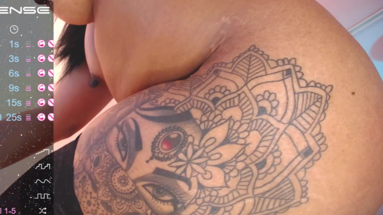 [20 Feb 20:04] Private Show - vídeo de la modelo de cam Inndrahot