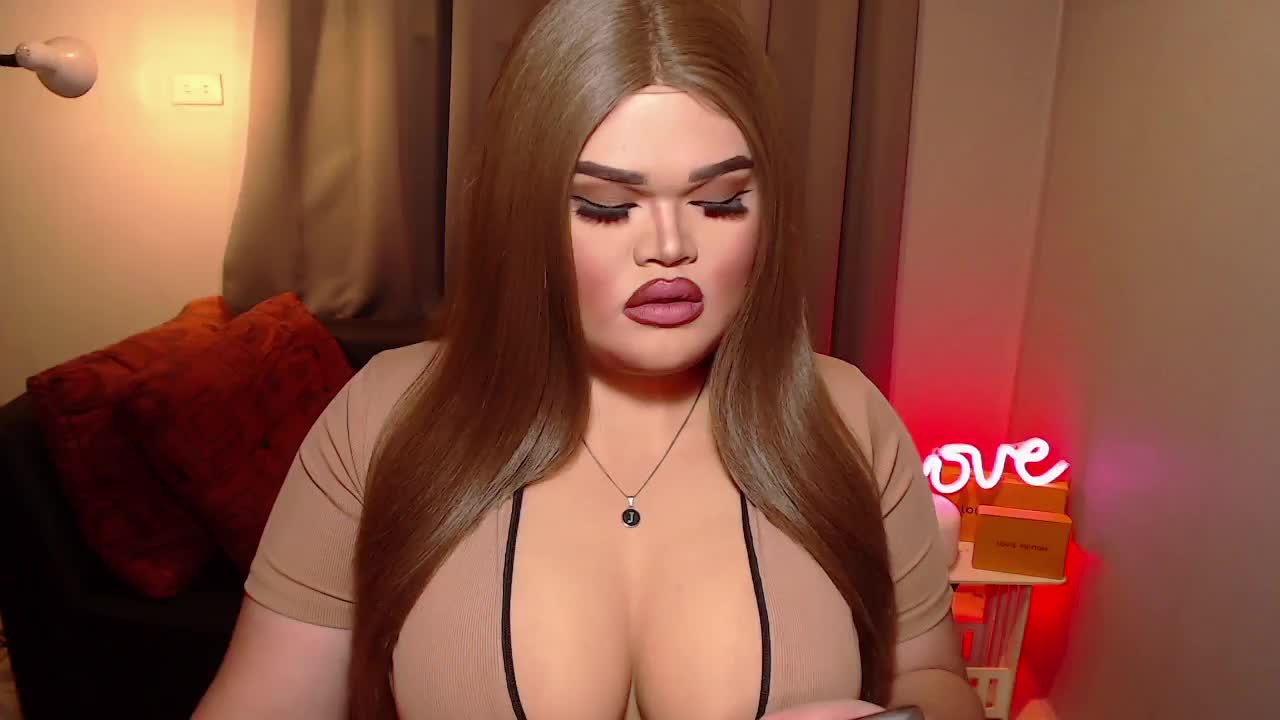 SELFSUCKIN - ক্যাম মডেল AmericanCumxx-এর ভিডিও