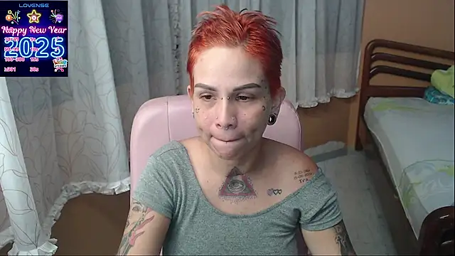 Complete shave!!! Very veru good - vídeo de la modelo de cam moon_cat85