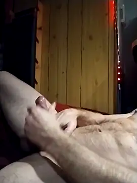 [26 Dec 04:19] Public Show - video by AceticPinscher cam model