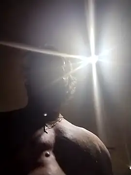 [16 Jan 23:03] Public Show - video av AceticPinscher cam-modell