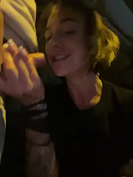 BLOW THE GUY IN THE PARKING😈💦 - video van italianPassion cam-model